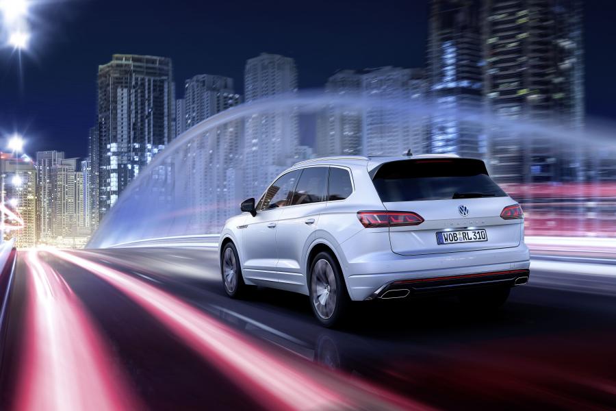  Volkswagen Touareg V6 TDI R-Line 2018 года  (WW) (фото 34 из 41)